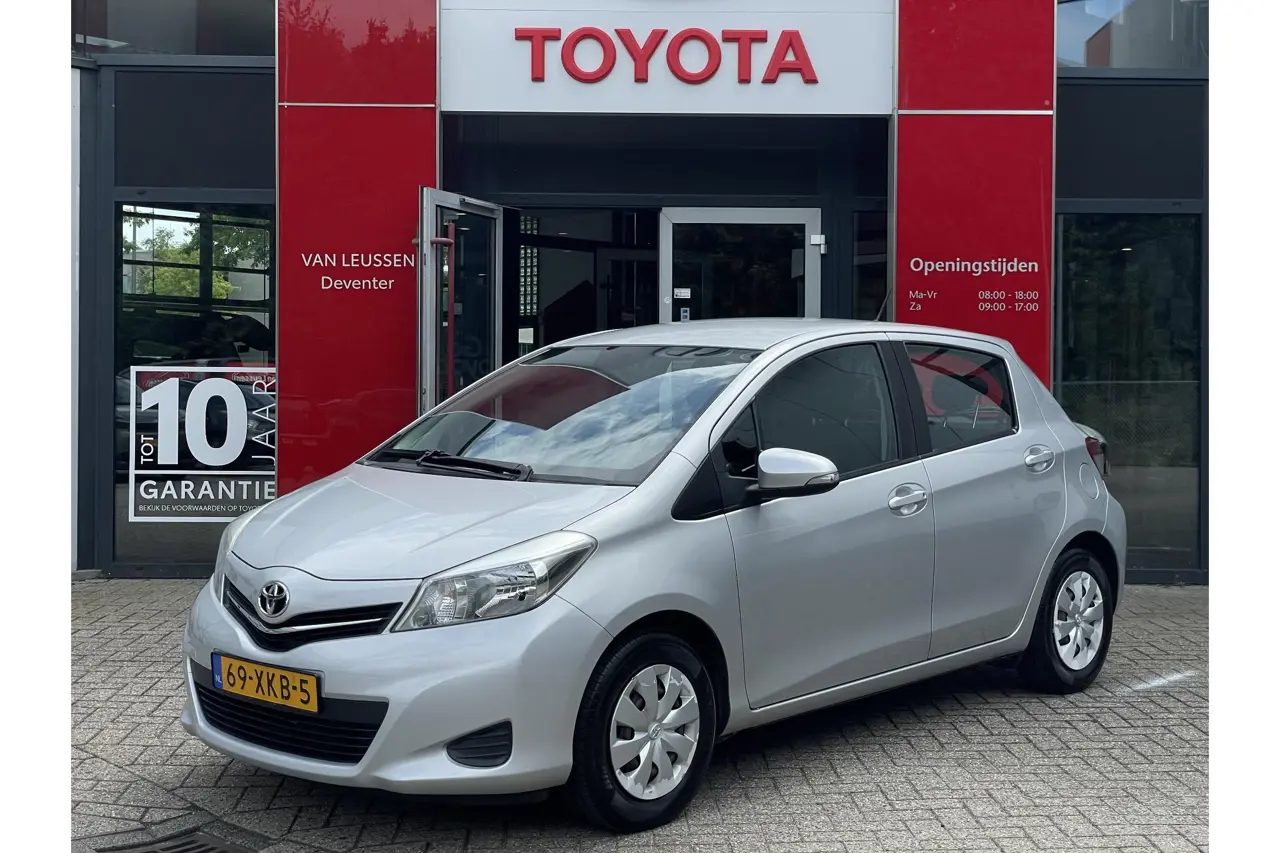 Toyota Yaris Aspiration 5-Deurs 2012, foto 1