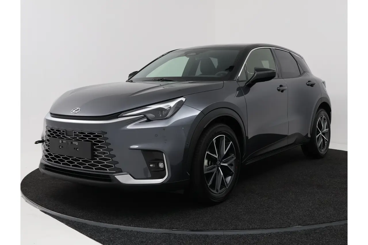 Lexus LBX Emotion 2Wd 2026, foto 1