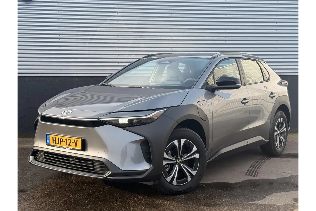 Toyota bZ4X Active 71 kWh 2025, foto 1