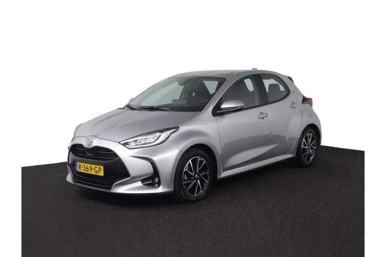 Toyota Yaris 1.5 VVT-i Dynamic 2022, foto 1