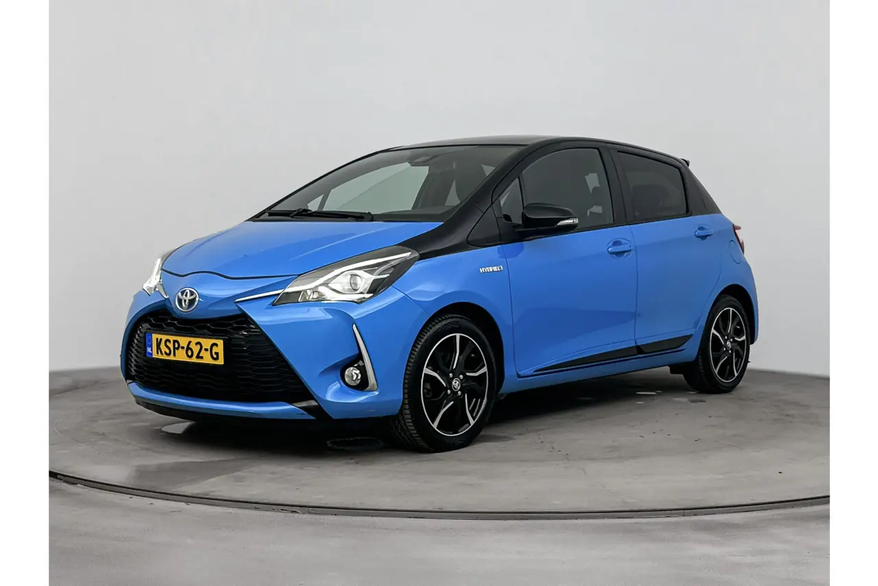 Toyota Yaris 1.5 Hybrid Bi-Tone Skyblue Limited Edition 2018, foto 1
