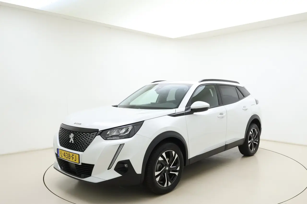 Peugeot 2008 1.2 Puretech Allure Pack 2021, foto 1