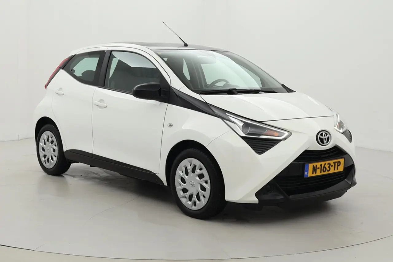 Toyota Aygo 1.0 VVT-i X-Play 2022, foto 1
