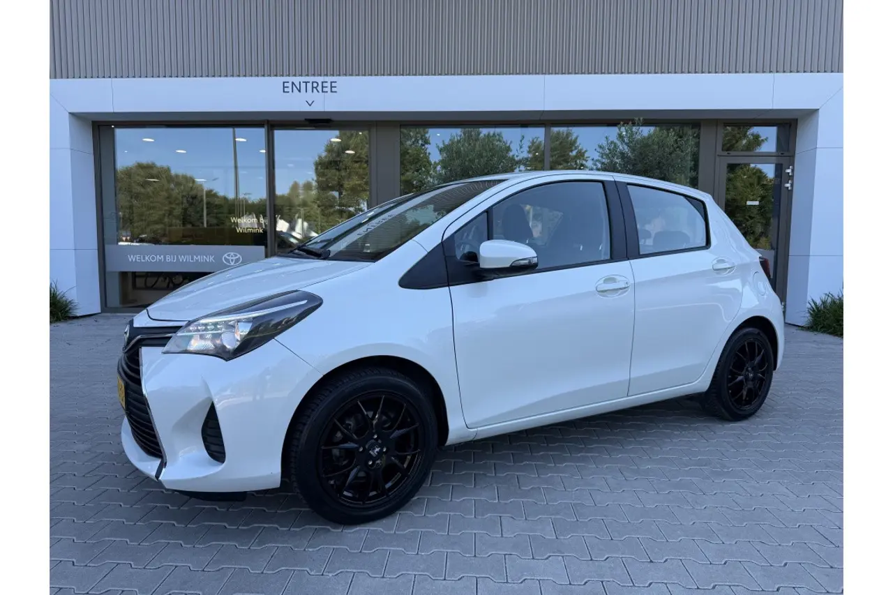 Toyota Yaris 1.3 VVT-i Aspiration 2016, foto 1