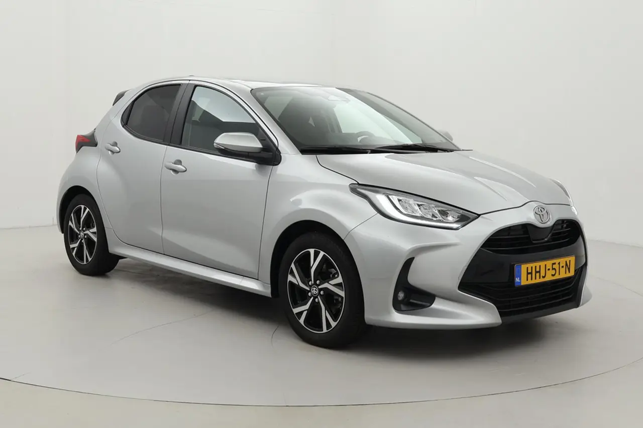 Toyota Yaris 1.5 Hybrid 115 Dynamic 2025, foto 1