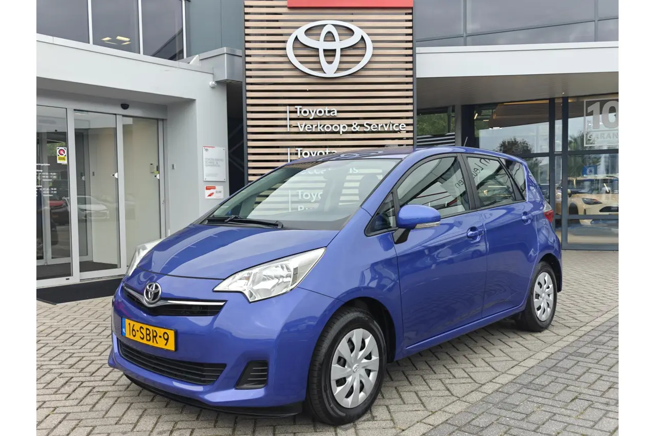 Toyota Verso-S 1.3 VVT-i Comfort 2011, foto 1