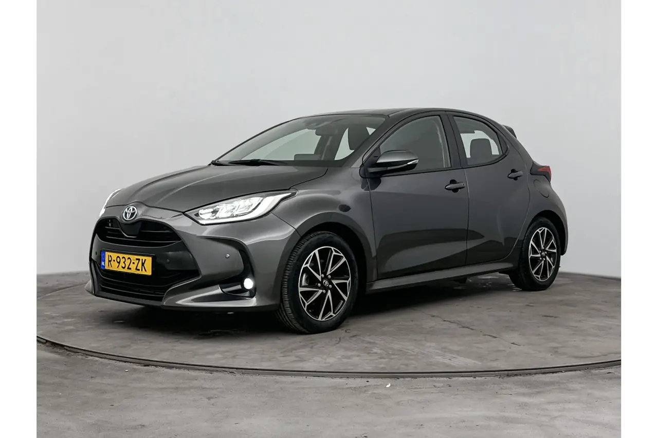 Toyota Yaris 1.5 Hybrid Dynamic 2023, foto 1