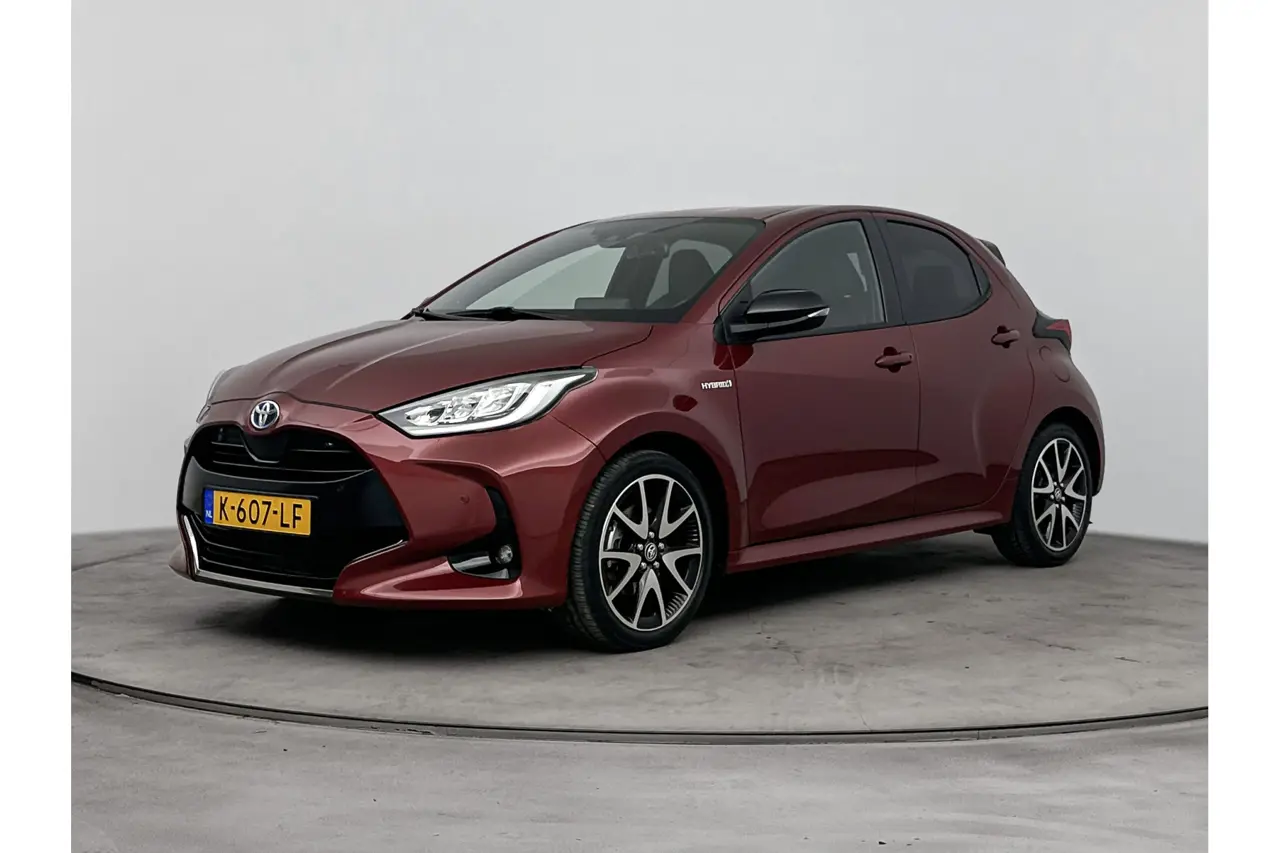 Toyota Yaris 1.5 Hybrid Executive 2021, foto 1