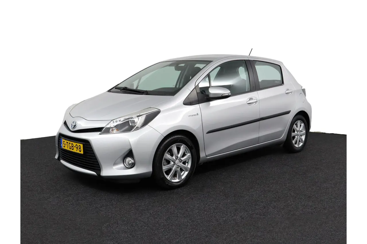 Toyota Yaris 1.5 Full Hybrid Aspiration 2014, foto 1