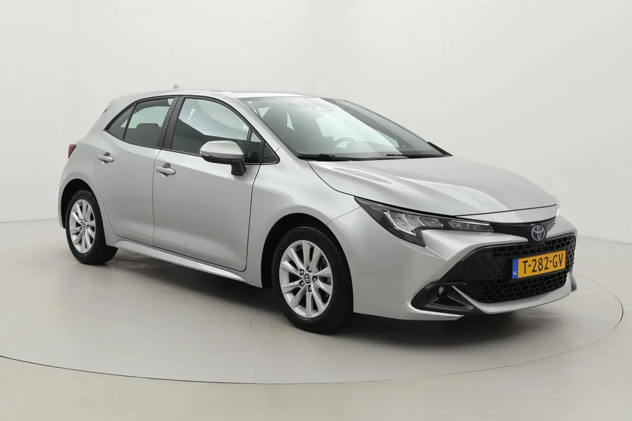 Toyota Corolla Hybrid 140 Active 2023, foto 1