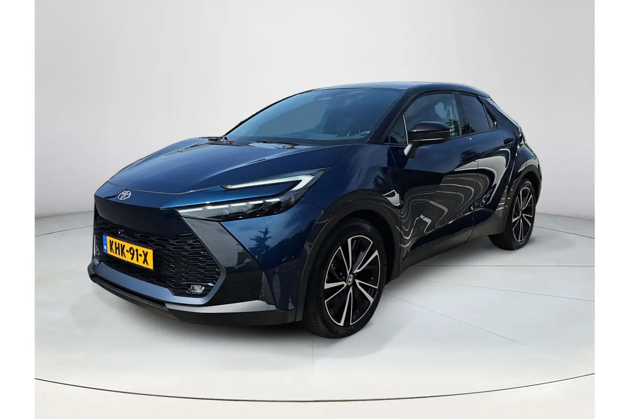 Toyota C-HR 2.0 Hybrid 200 Première Edition 4WD 2024, foto 1