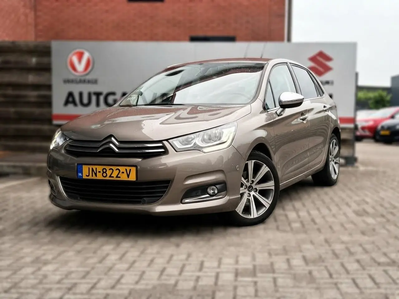 Citroën C4 1.2 Puretech Feel Collection 2016, foto 1
