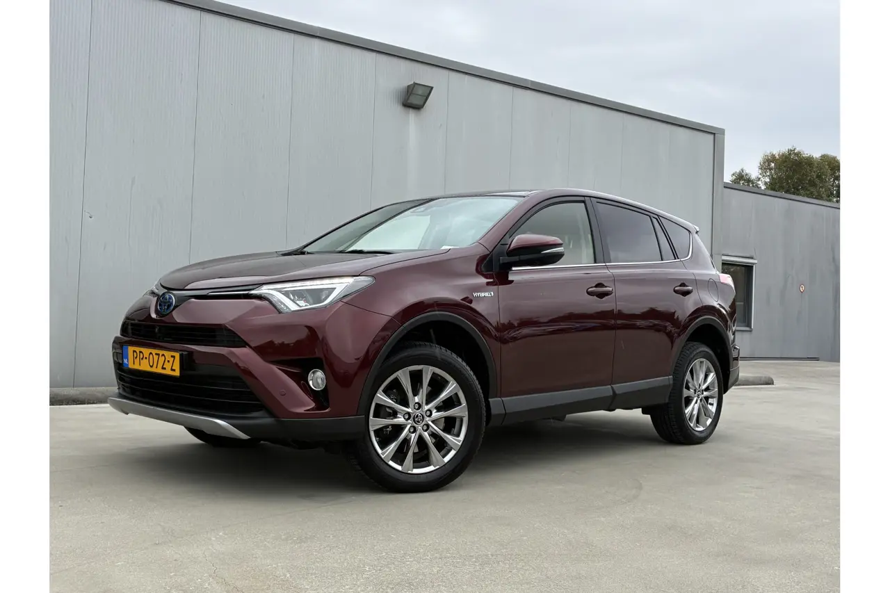 Toyota RAV4 2.5 Hybrid AWD Executive 2017, foto 1