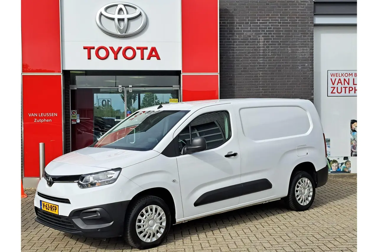 Toyota Proace City 1.5 D-4D Cool L2 2024, foto 1
