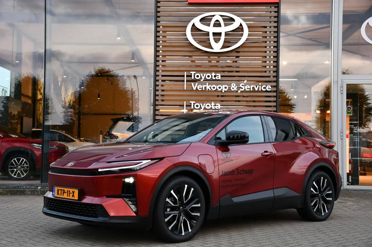 Toyota C-HR First Edition 77 kWh Automaat 224Pk 2026, foto 1