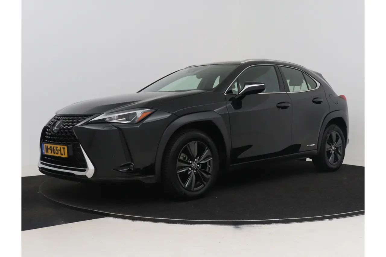 Lexus UX 250H 2020, foto 1