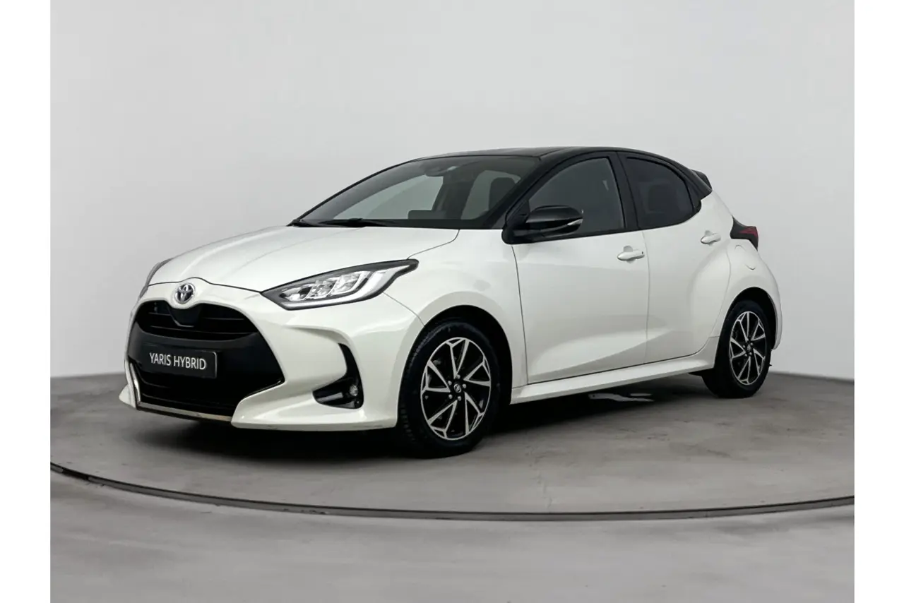 Toyota Yaris 1.5 Hybrid Dynamic Plus 2022, foto 1