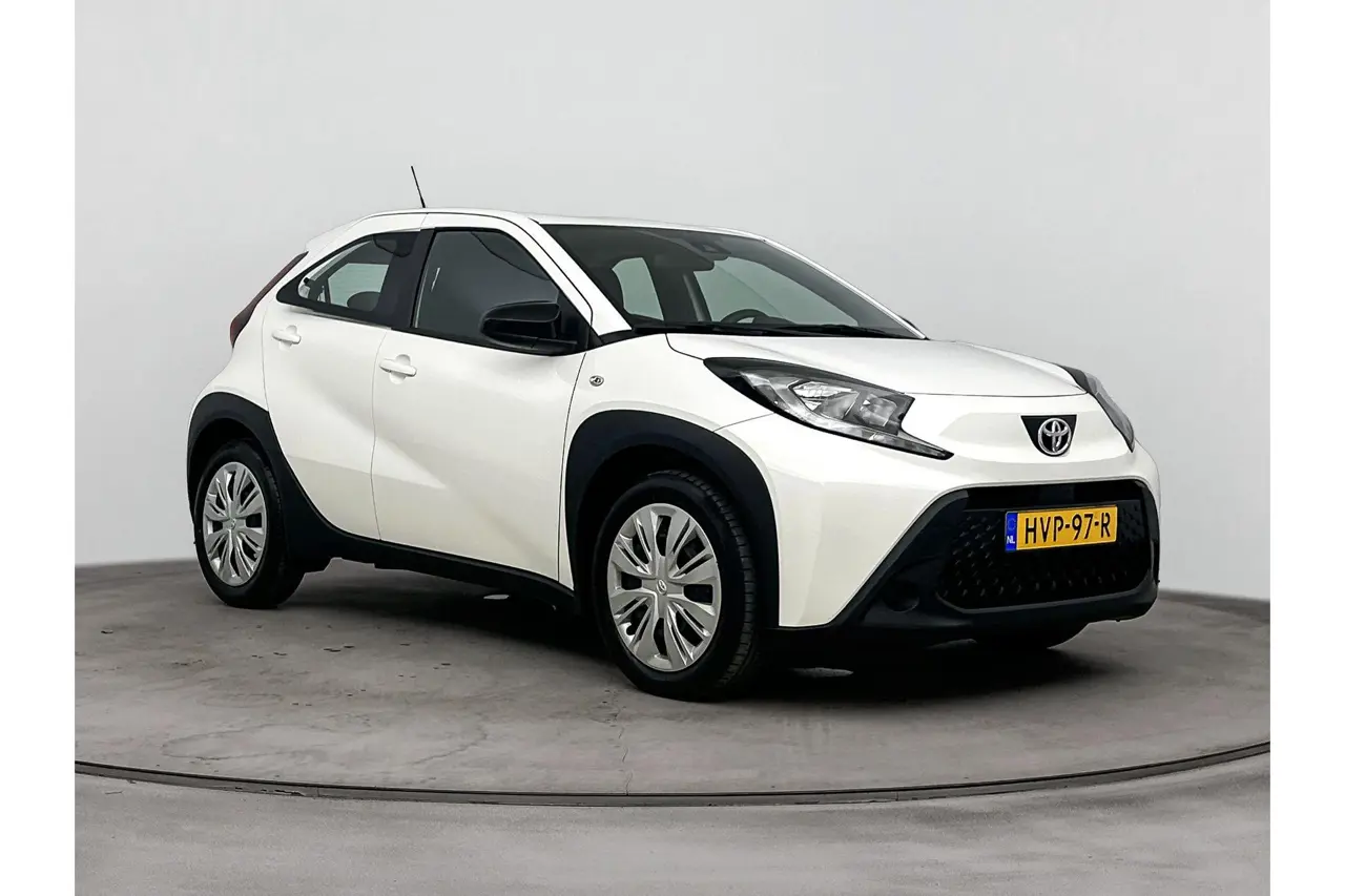 Toyota Aygo X 1.0 VVT-i Mt Play 2025, foto 1