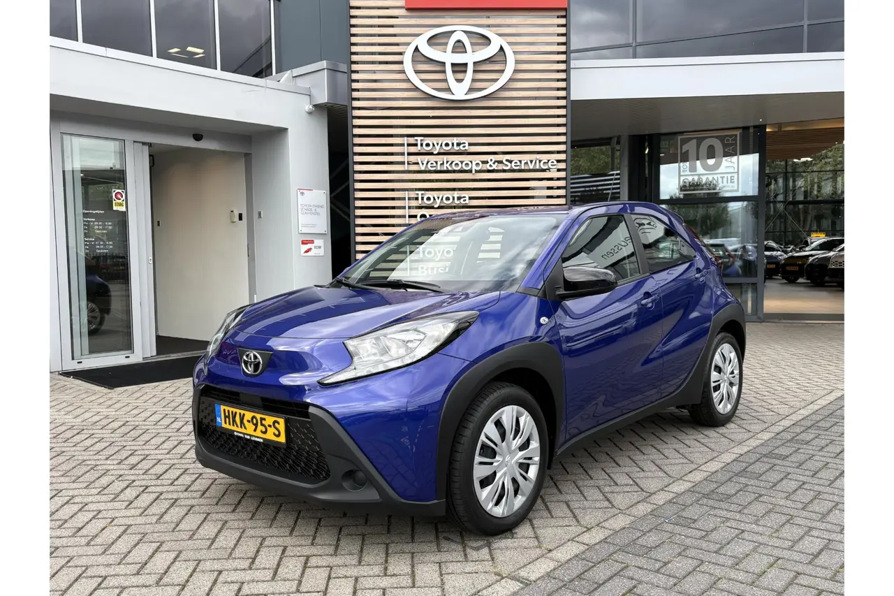 Toyota Aygo X 1.0 VVT-i S-CVT Play 2023, foto 1