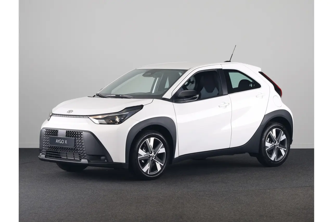 Toyota Aygo X Hybrid 115 Play 2026, foto 1