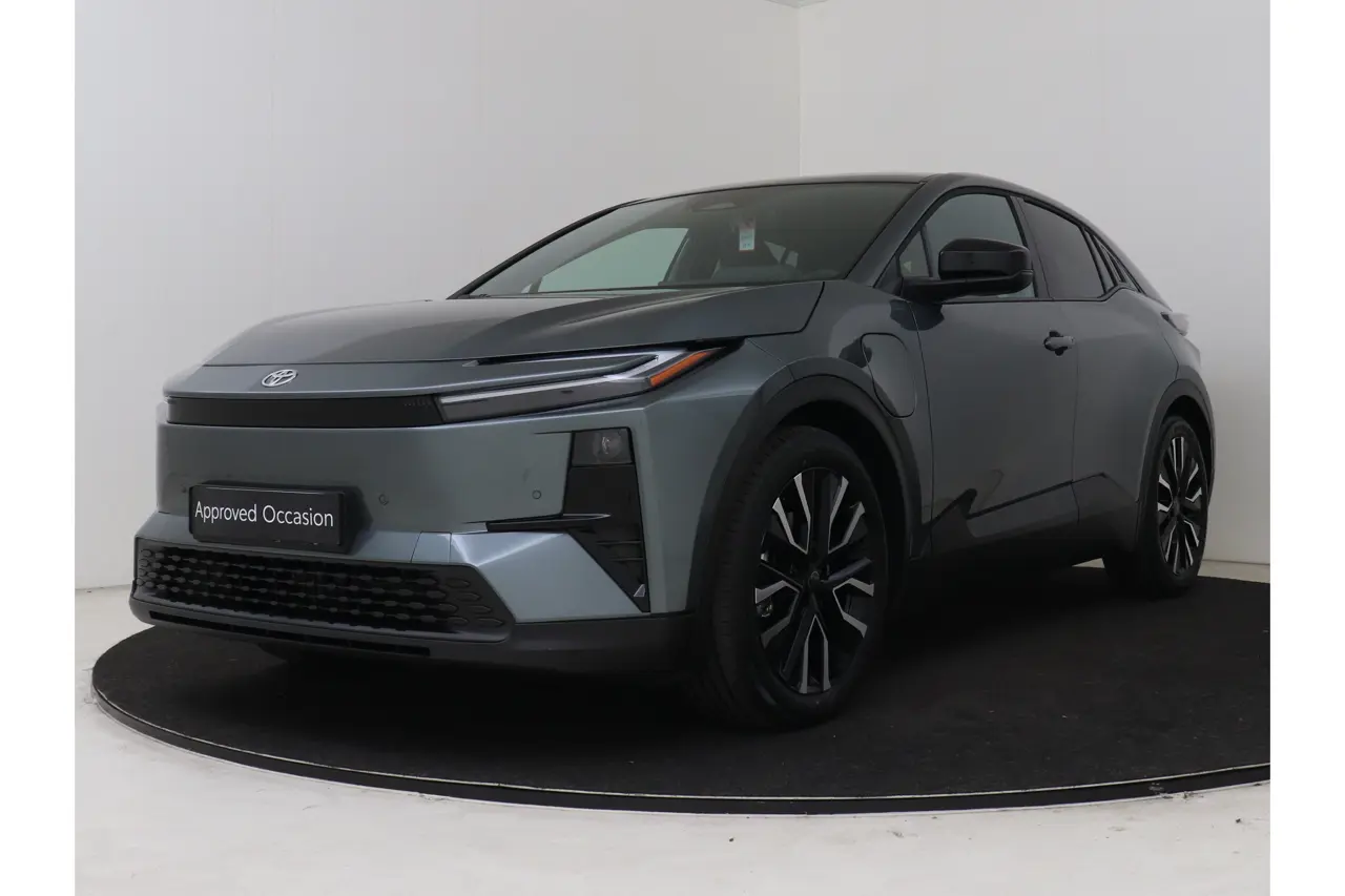 Toyota C-HR First Edition 77 kWh 20" 2026, foto 1