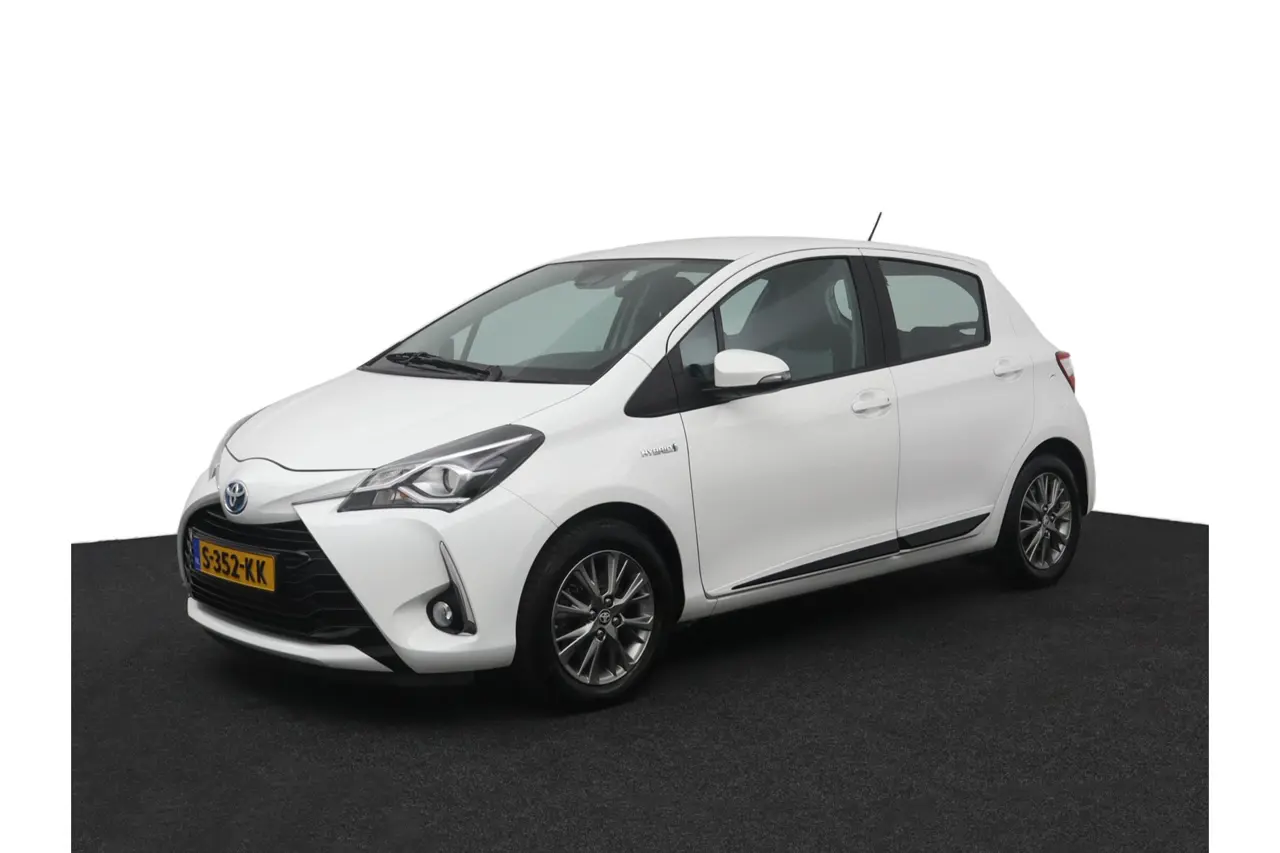 Toyota Yaris 1.5 Hybrid Design Sport 2018, foto 1