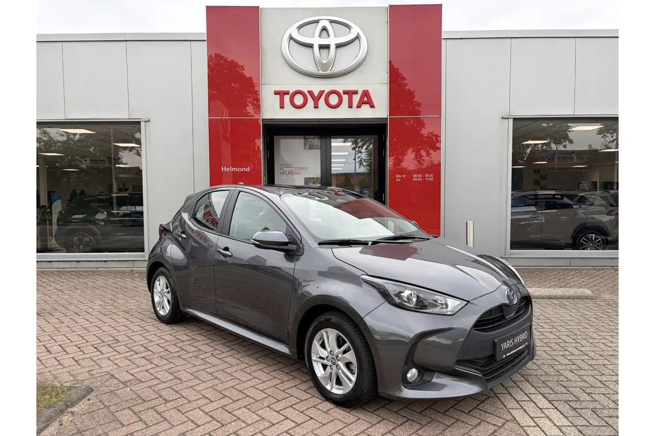Toyota Yaris 1.5 Hybrid 115 Business 2025, foto 1