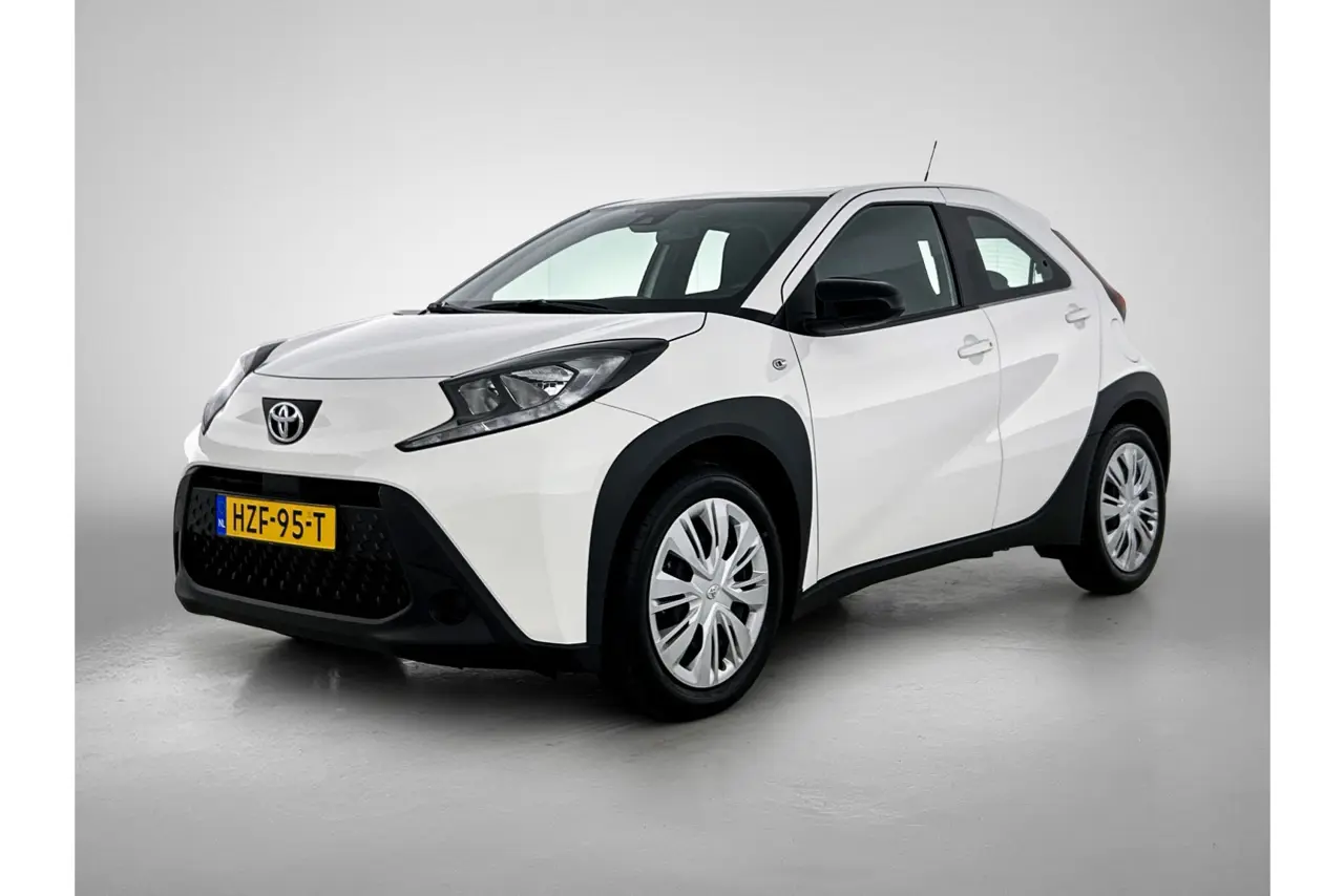 Toyota Aygo X 1.0 VVT-i MT Play 2025, foto 1