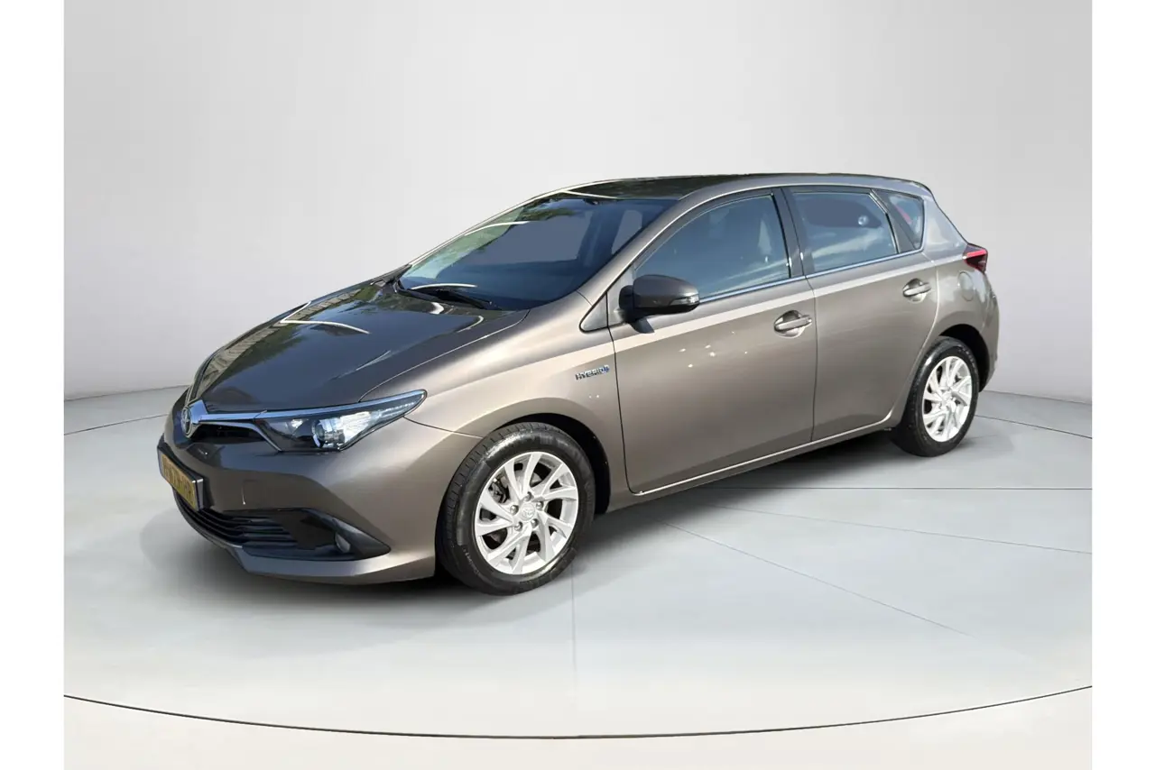 Toyota Auris 1.8 Hybrid Executive 2018, photo 1