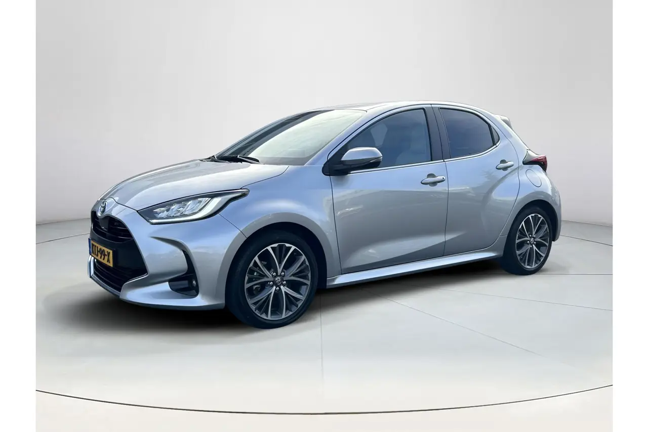 Toyota Yaris 1.5 Hybrid Executive Limtited 2023, foto 1