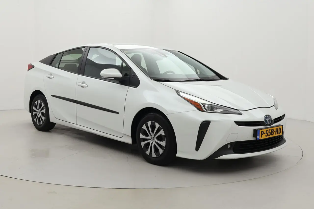 Toyota Prius 1.8 Hybrid Dynamic 2022, foto 1