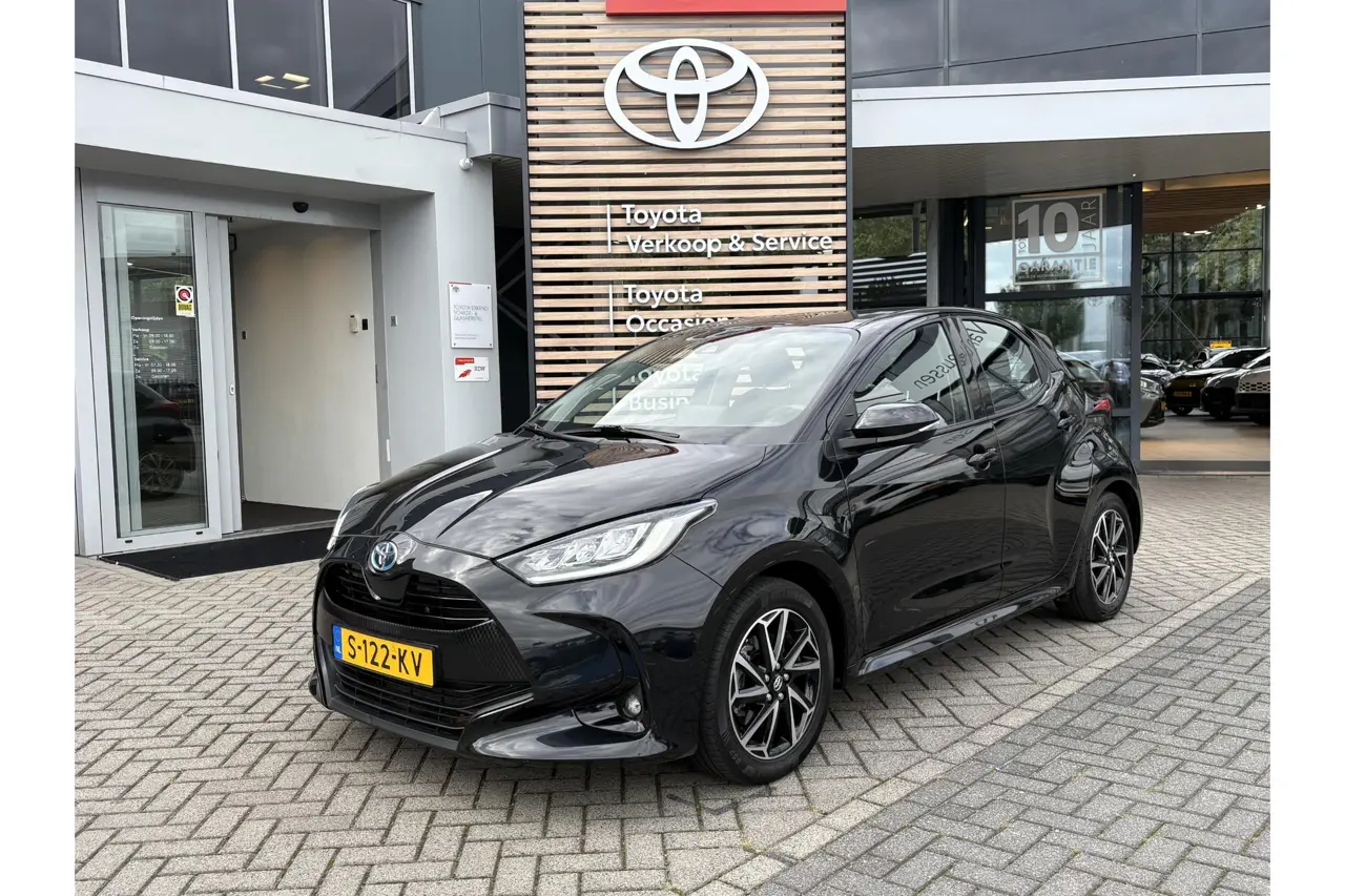 Toyota Yaris 1.5 Hybrid Dynamic 2023, foto 1