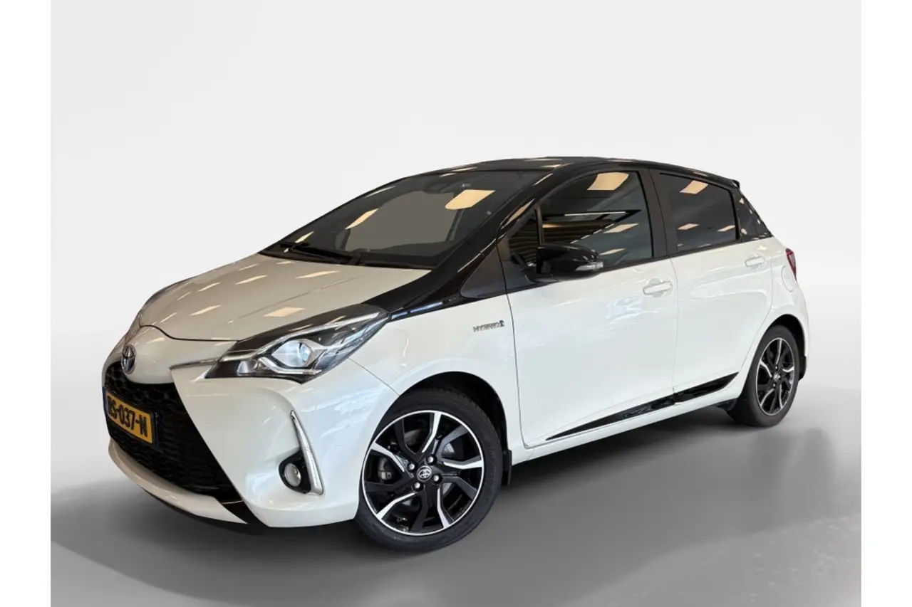 Toyota Yaris 1.5 Hybrid Bi-Tone 2018, foto 1