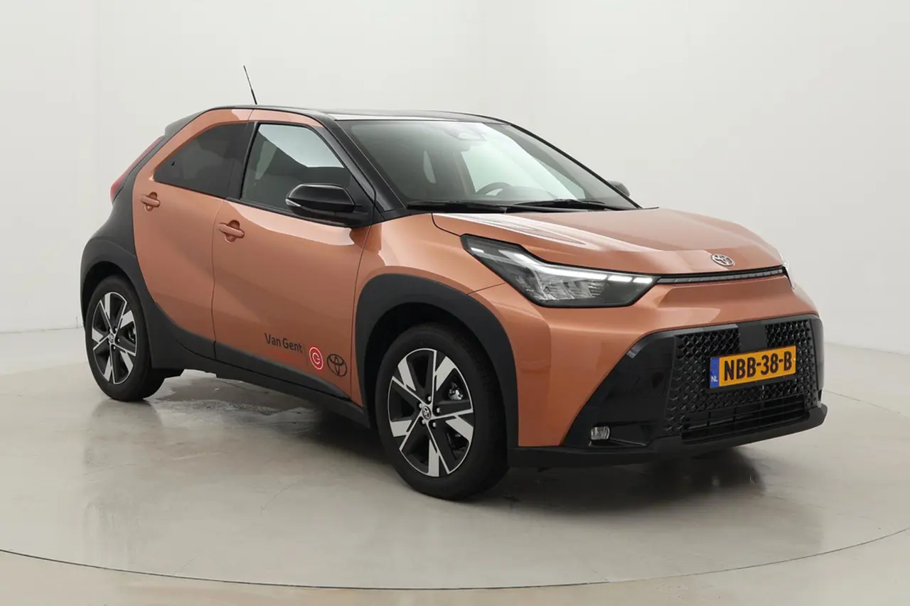 Toyota Aygo X Hybrid 115 Pulse 2026, foto 1