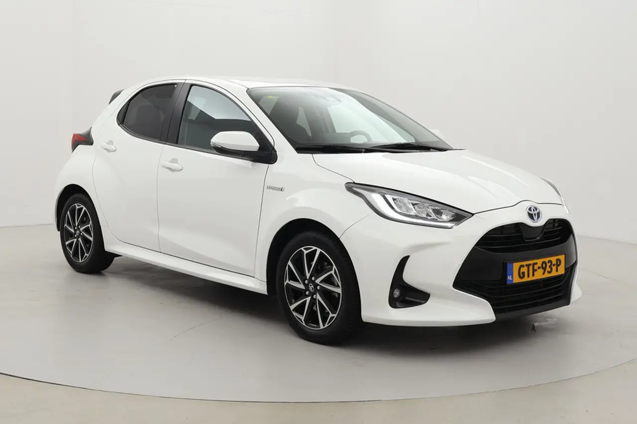 Toyota Yaris 1.5 Hybrid Dynamic 2021, foto 1