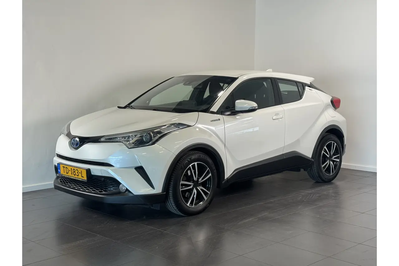 Toyota C-HR 1.8 Hybrid Active 2018, foto 1