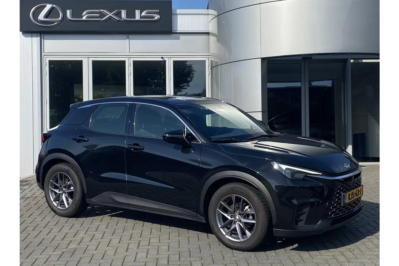 Lexus LBX 1.5 2Wd 2025, foto 1