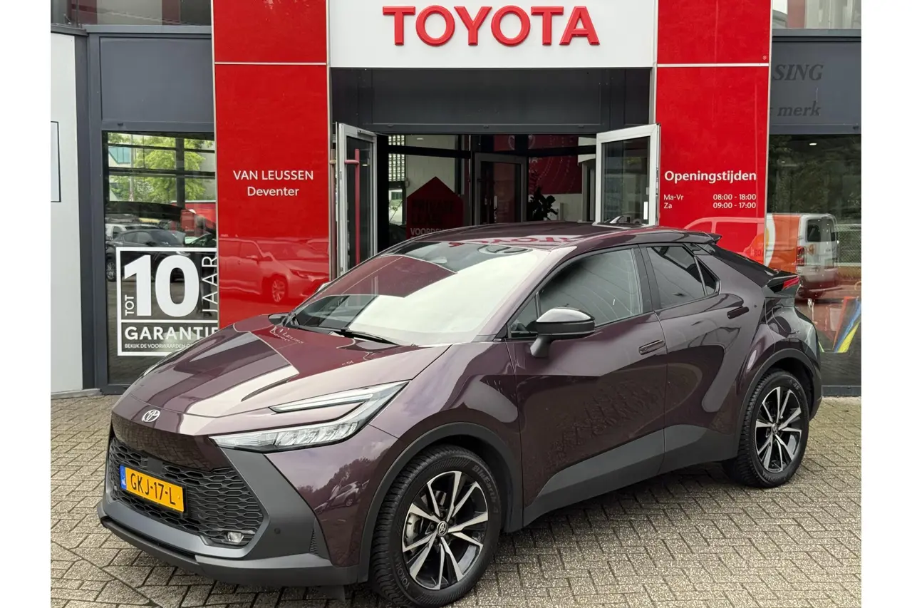 Toyota C-HR 1.8 Hybrid 140 Dynamic 2024, foto 1