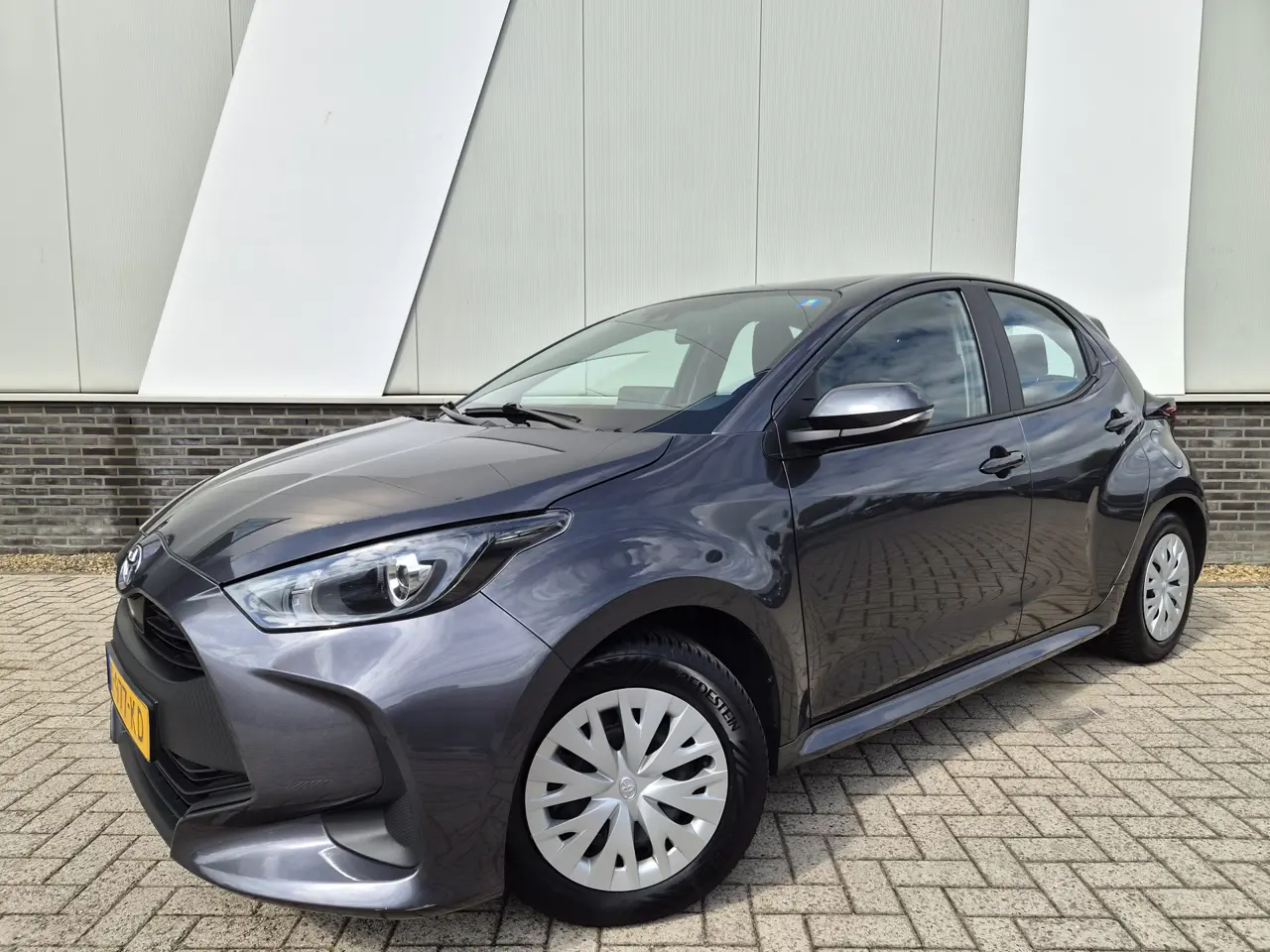 Toyota Yaris 1.5 Hybrid Active Navi Ecc Ad. Cruise 2023, foto 1