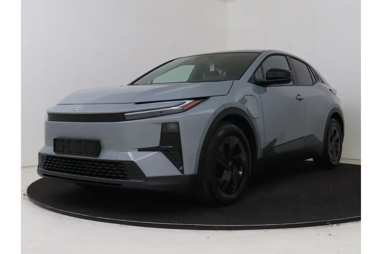 Toyota C-HR First Edition 77 kWh 2026, foto 1
