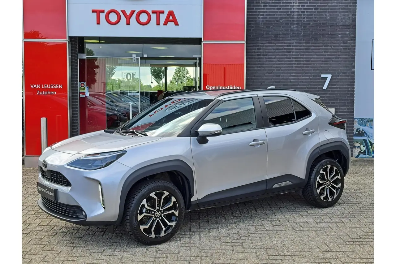 Toyota Yaris Cross 1.5 Hybrid 115 First Edition 2025, foto 1