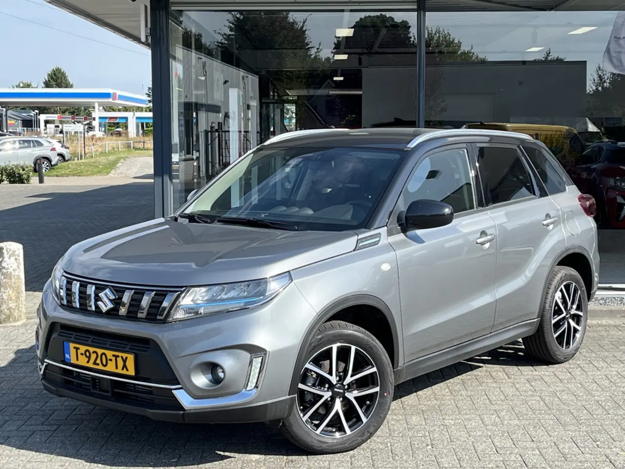 Suzuki Vitara 1.4 B.Jet Select Smart Hybrid Bi-Tone 2023, foto 1