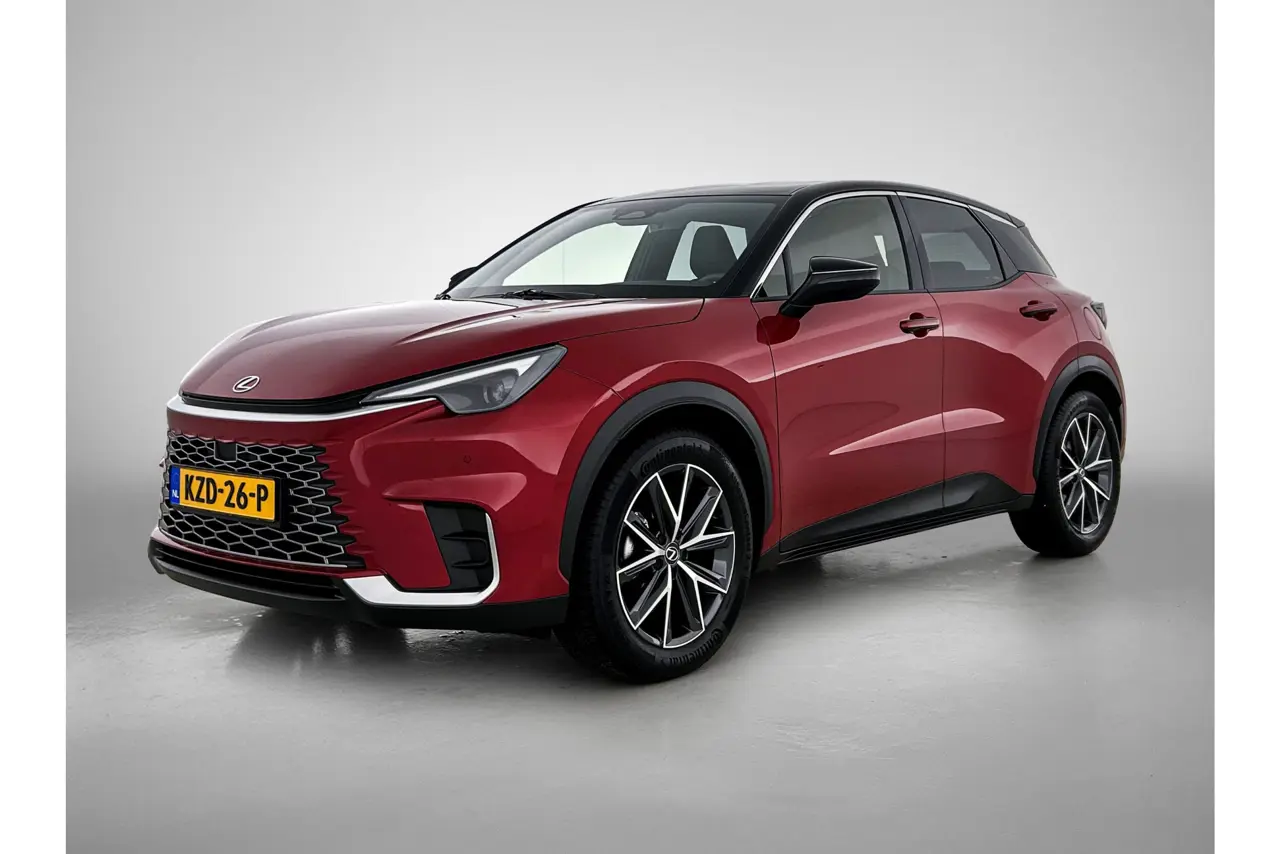 Lexus LBX Emotion 2Wd 2025, foto 1