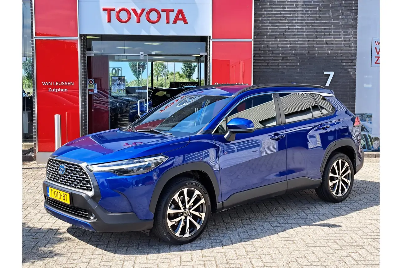 Toyota Corolla Cross Hybrid 200 Dynamic 2023, foto 1