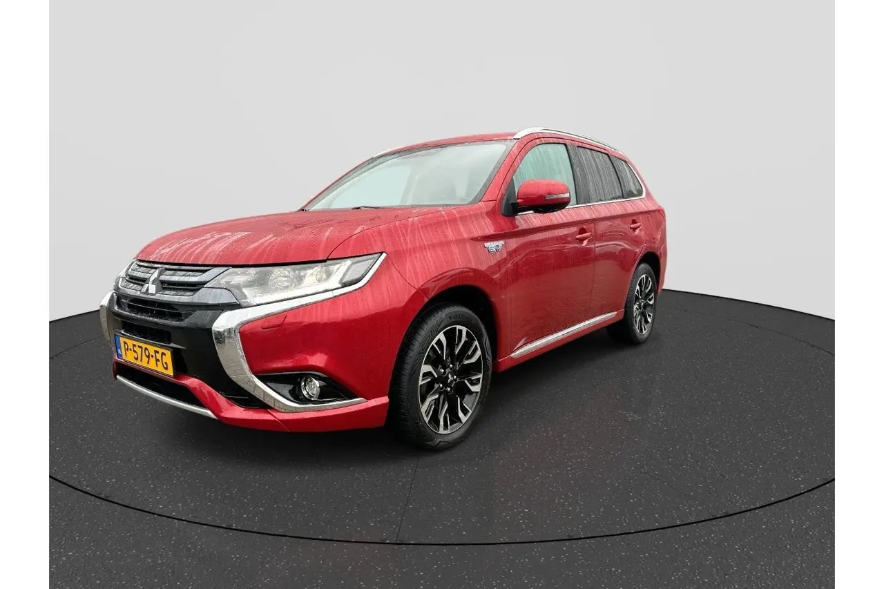 Mitsubishi Outlander 2.0 PHEV Premium 2017, foto 1