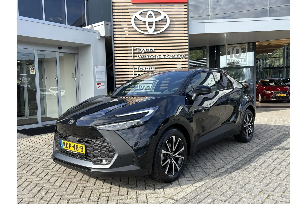 Toyota C-HR 1.8 Hybrid 140 First-Edition 2024, foto 1