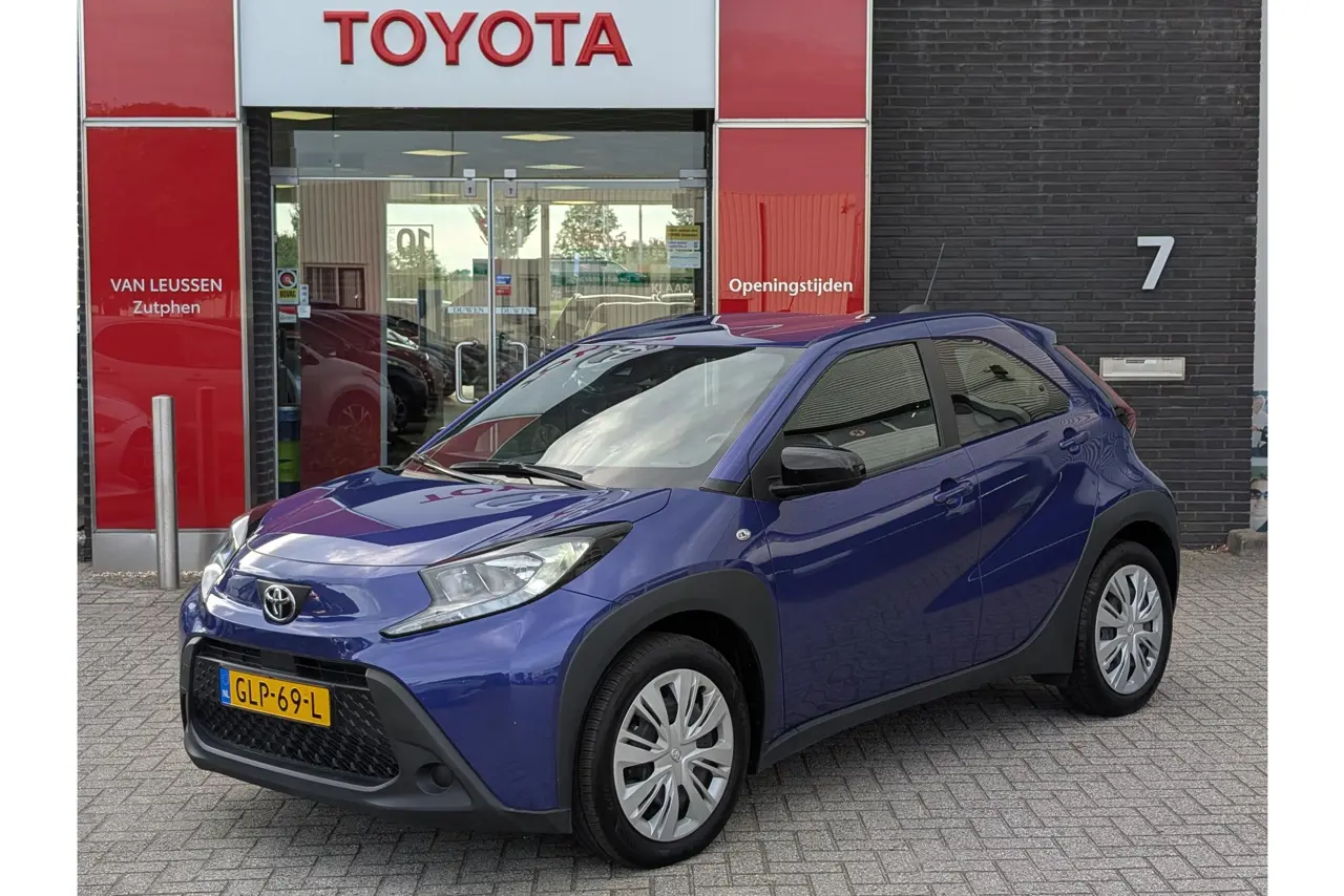 Toyota Aygo X Juniper Blue Metallic 2024, foto 1