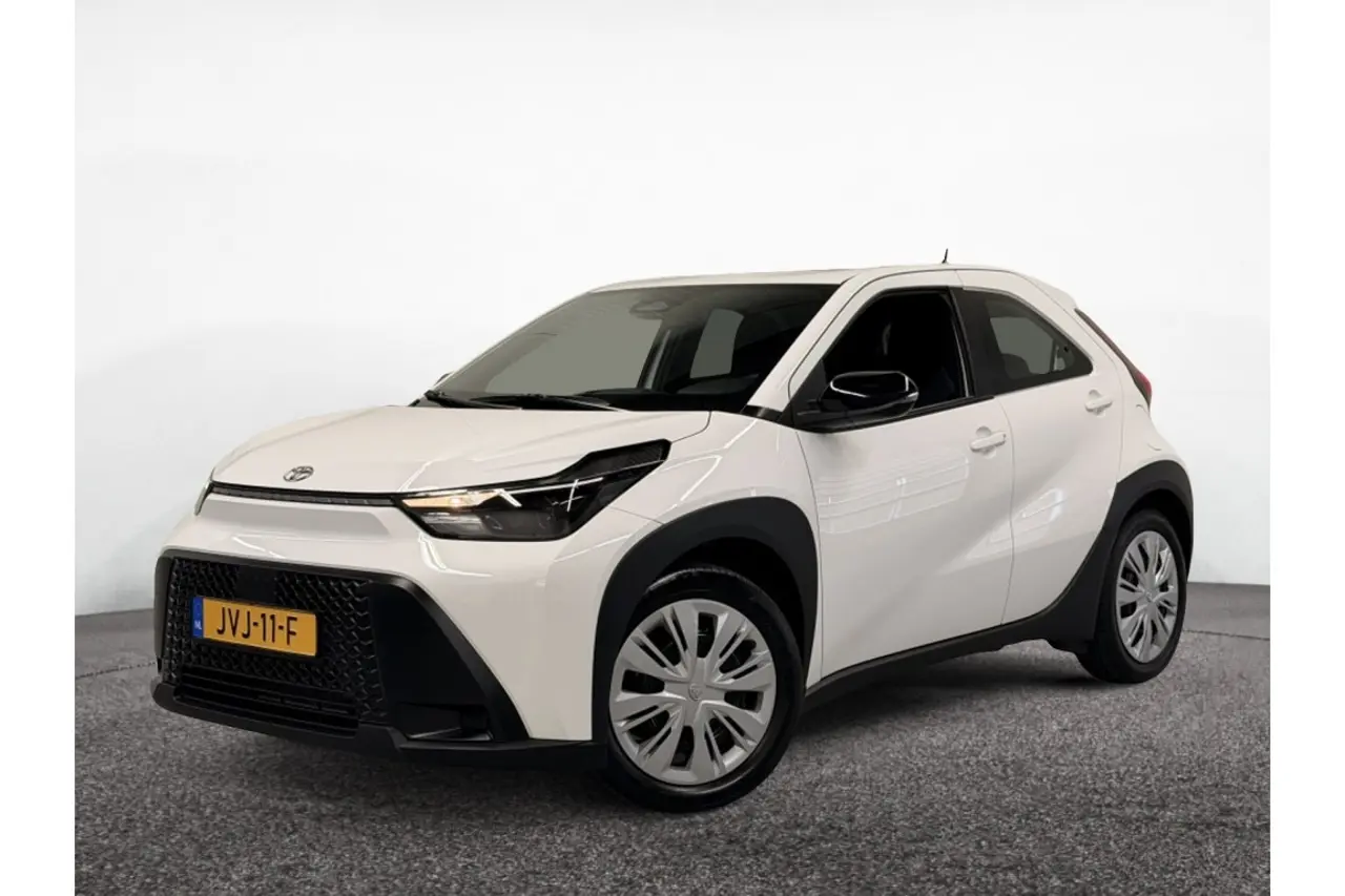 Toyota Aygo X Hybrid 115 Play 2026, photo 1