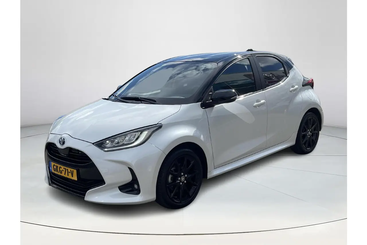 Toyota Yaris 1.5 Hybrid Executive 2023, foto 1