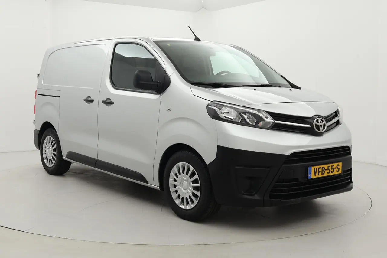 Toyota Proace Compact 1.6 D-4D Cool Comfort 2020, foto 1